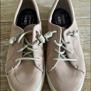 Sperry light  pink women size 8 faux leather material.  Washable